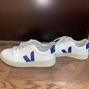VEJA Sneakers
